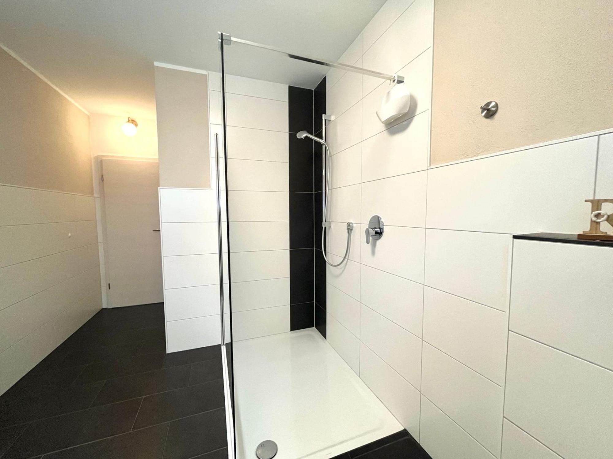 Ferienwohnung Sonnenterrasse, 1-4 Personen, 2 Schlafzimmer, Grosse Terrasse Müden エクステリア 写真