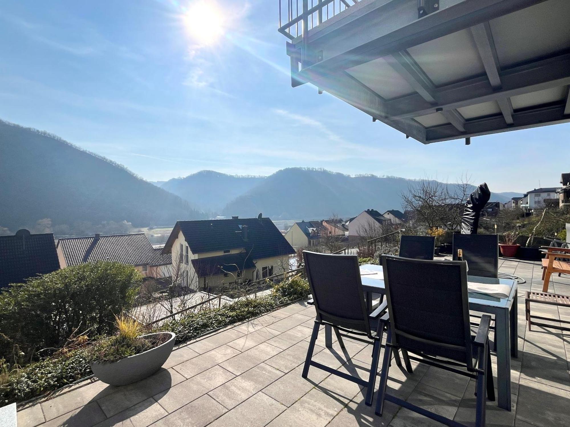 Ferienwohnung Sonnenterrasse, 1-4 Personen, 2 Schlafzimmer, Grosse Terrasse Müden エクステリア 写真