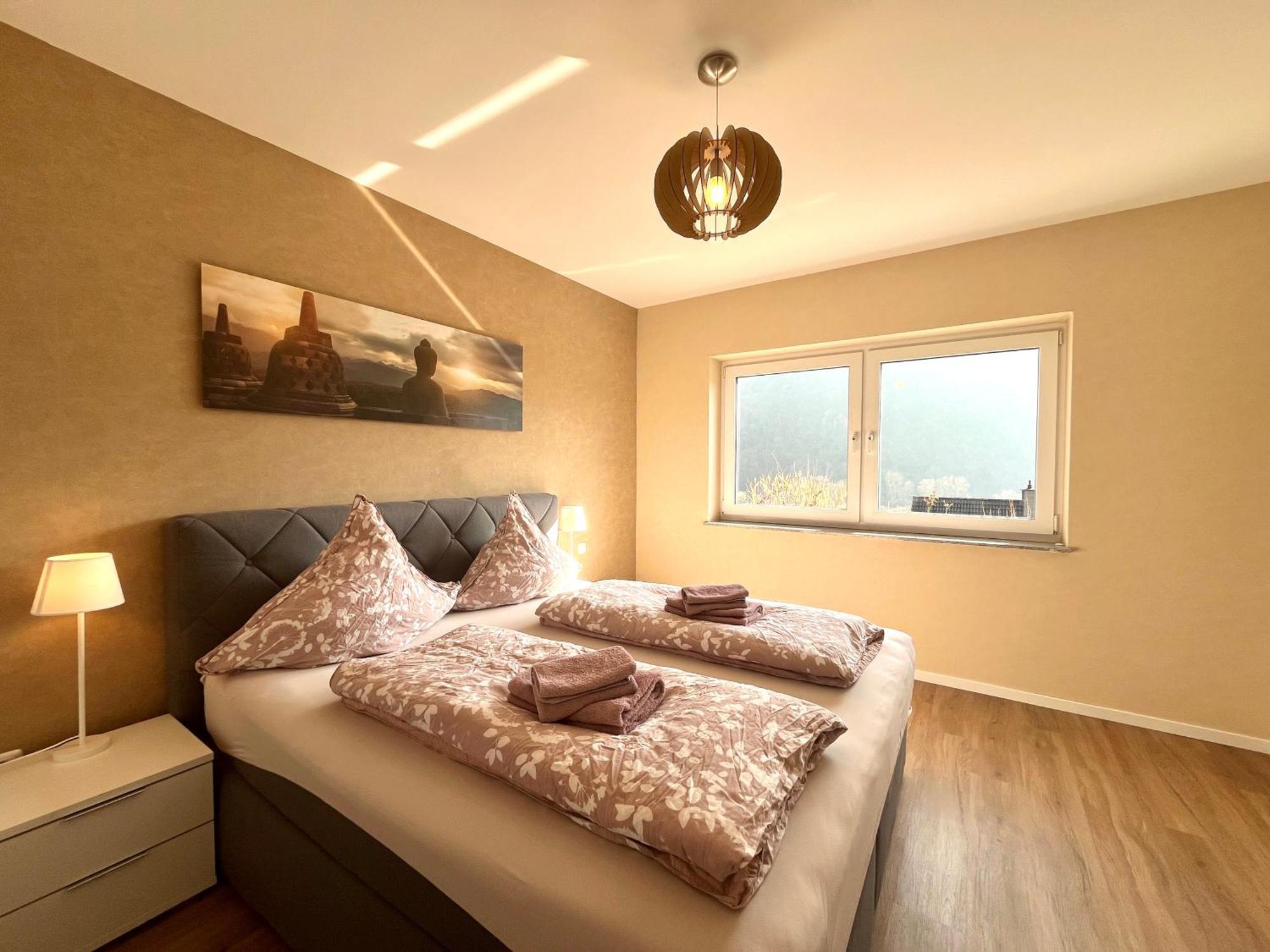 Ferienwohnung Sonnenterrasse, 1-4 Personen, 2 Schlafzimmer, Grosse Terrasse Müden エクステリア 写真